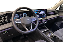 sininen Volkswagen Tiguan 2025 kuva 6.