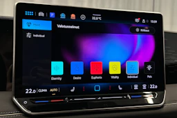 sininen Volkswagen Tiguan 2025 kuva 27.