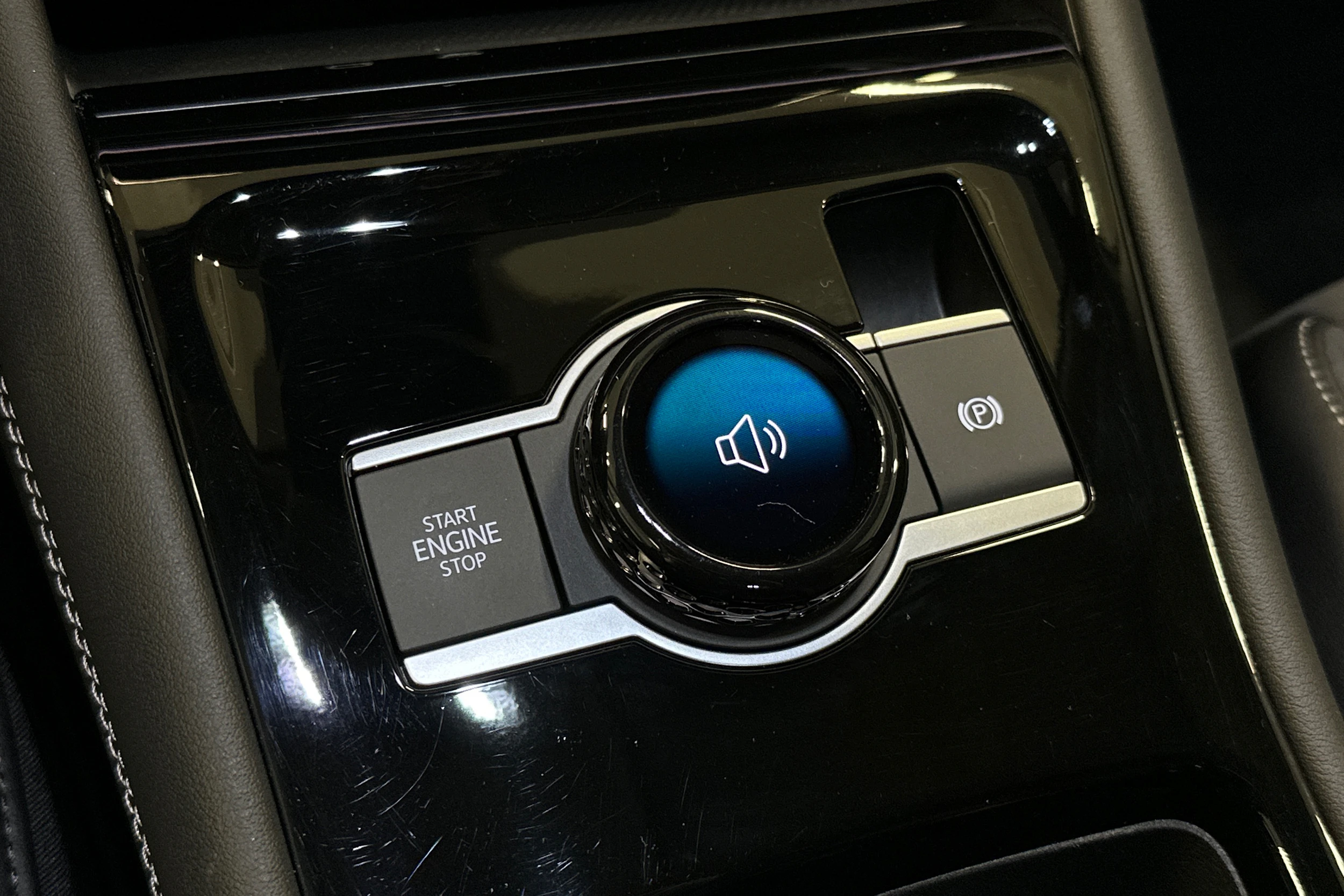 sininen Volkswagen Tiguan 2025 kuva 32.