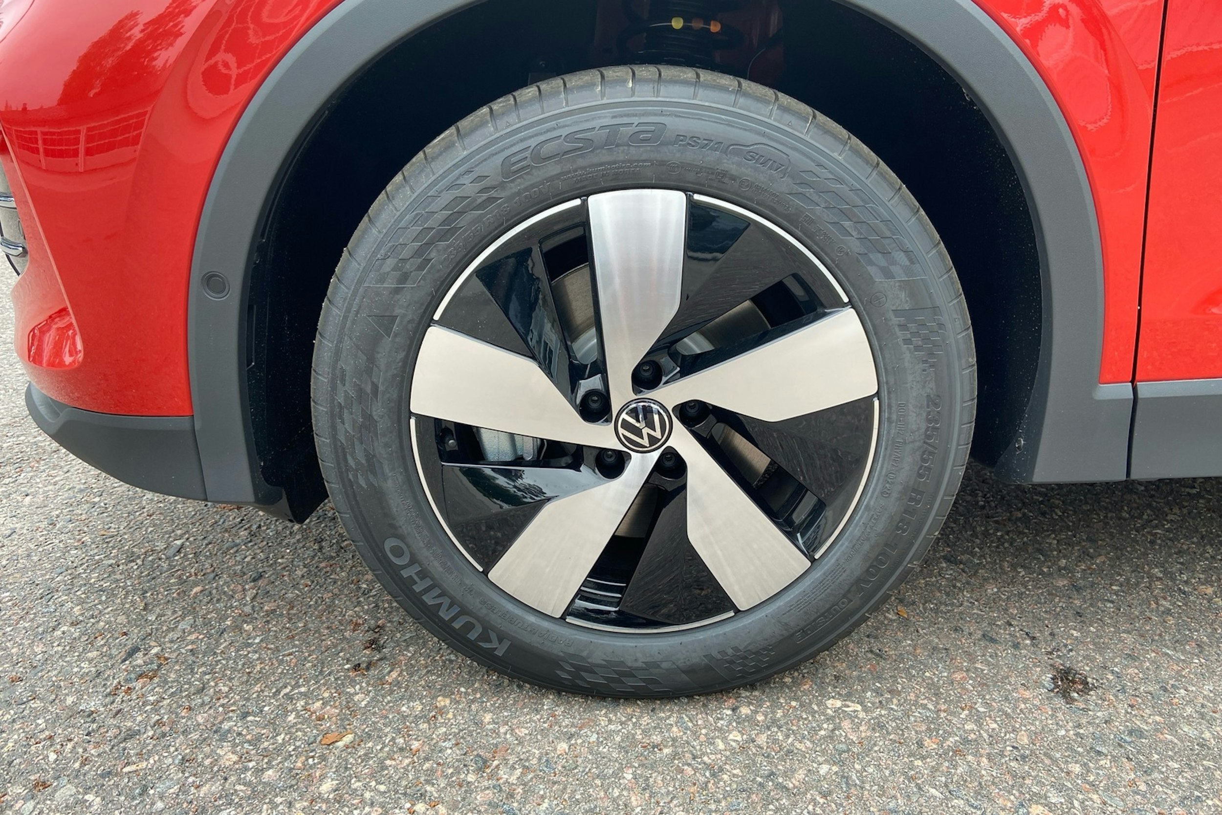 oranssi Volkswagen Tiguan 2025 kuva 10.