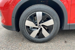 oranssi Volkswagen Tiguan 2025 kuva 10.