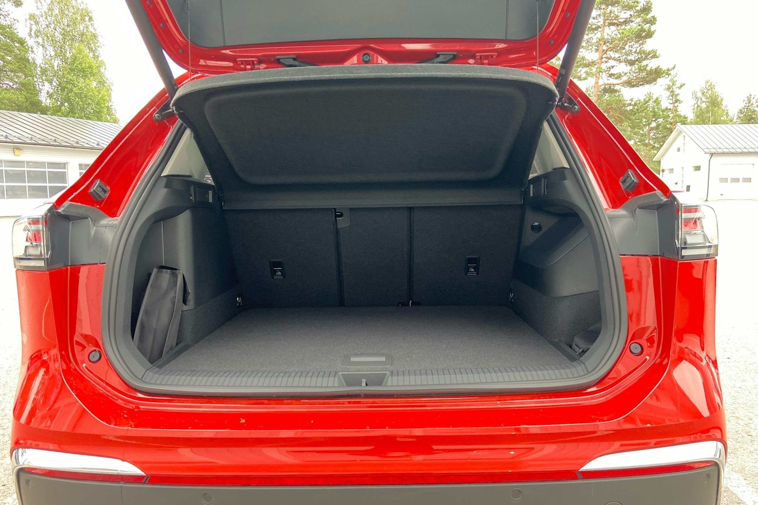 oranssi Volkswagen Tiguan 2025 kuva 15.