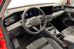 met. oranssi Volkswagen Tiguan 2025 kuva 6.