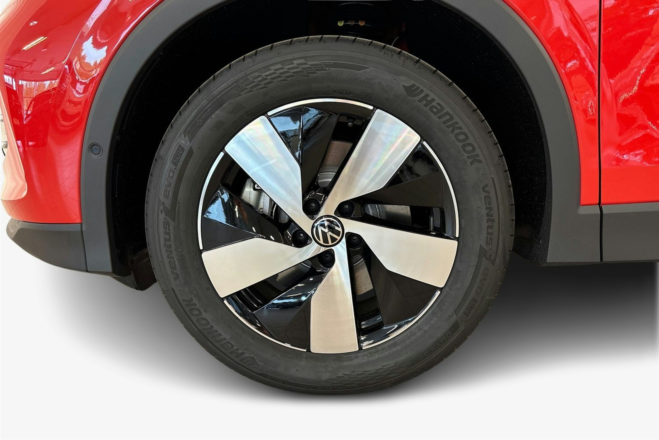 met. oranssi Volkswagen Tiguan 2025 kuva 9.