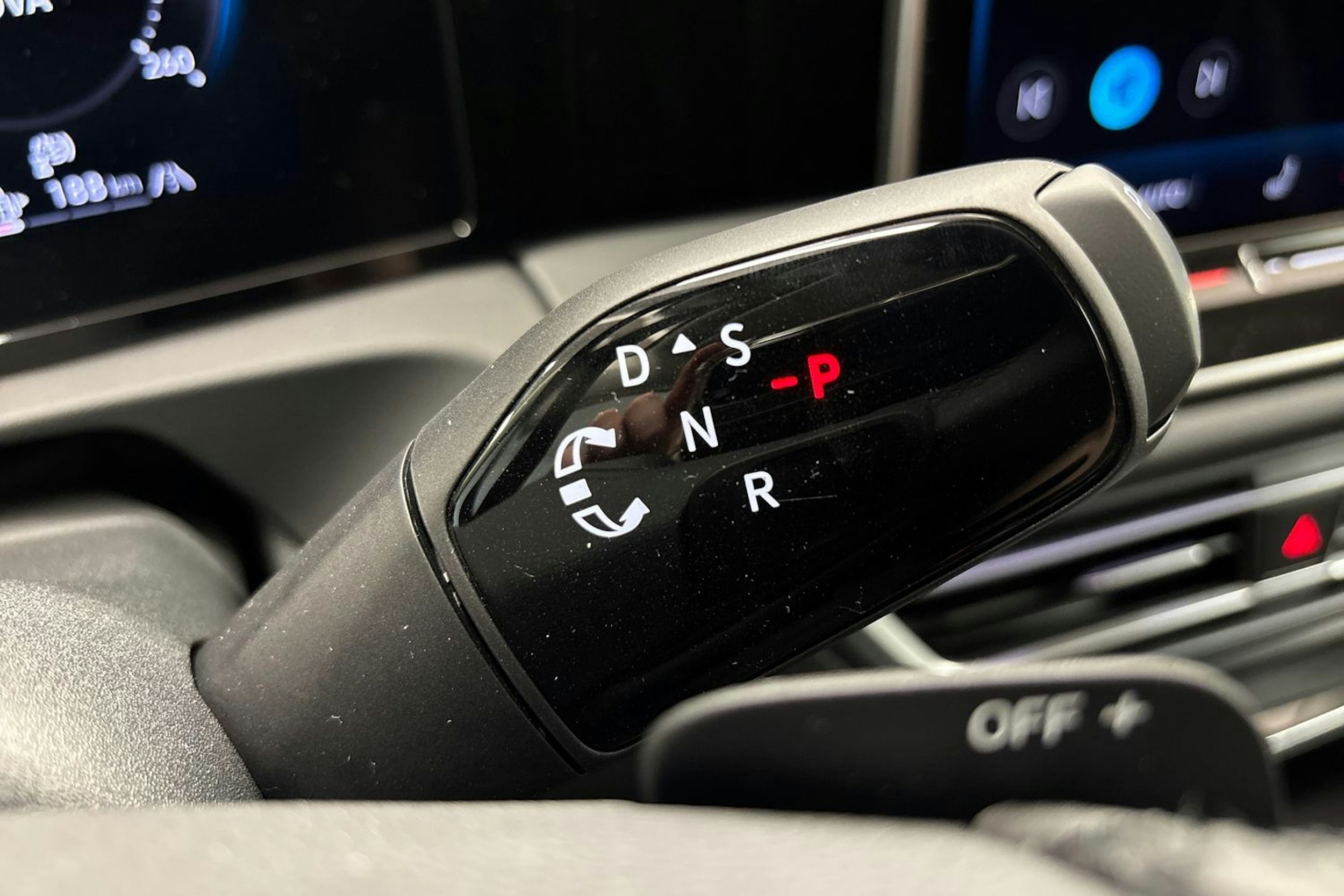 met. oranssi Volkswagen Tiguan 2025 kuva 12.