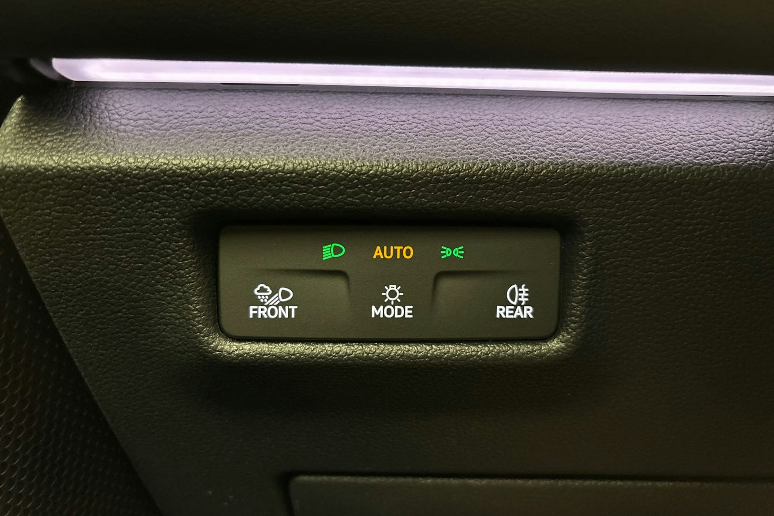 met. oranssi Volkswagen Tiguan 2025 kuva 14.