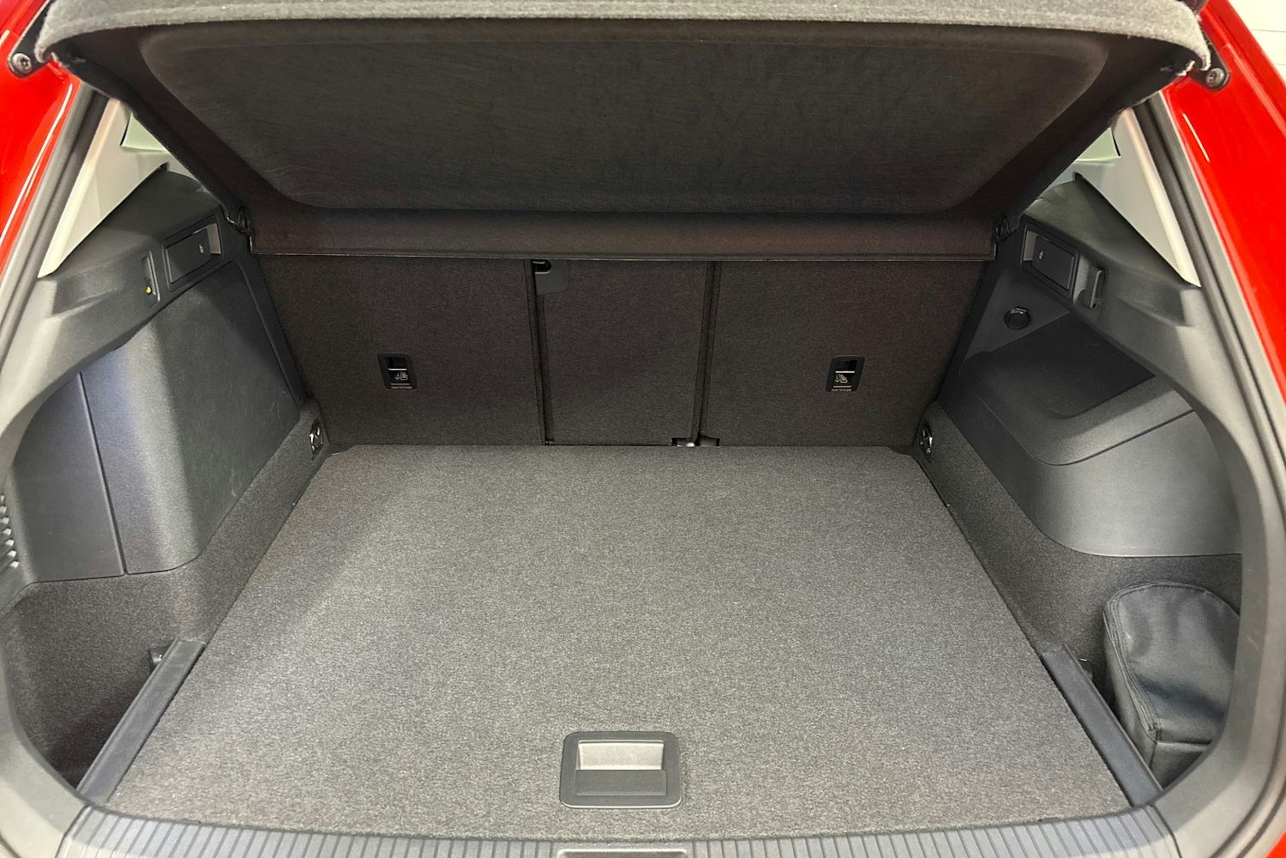 met. oranssi Volkswagen Tiguan 2025 kuva 19.