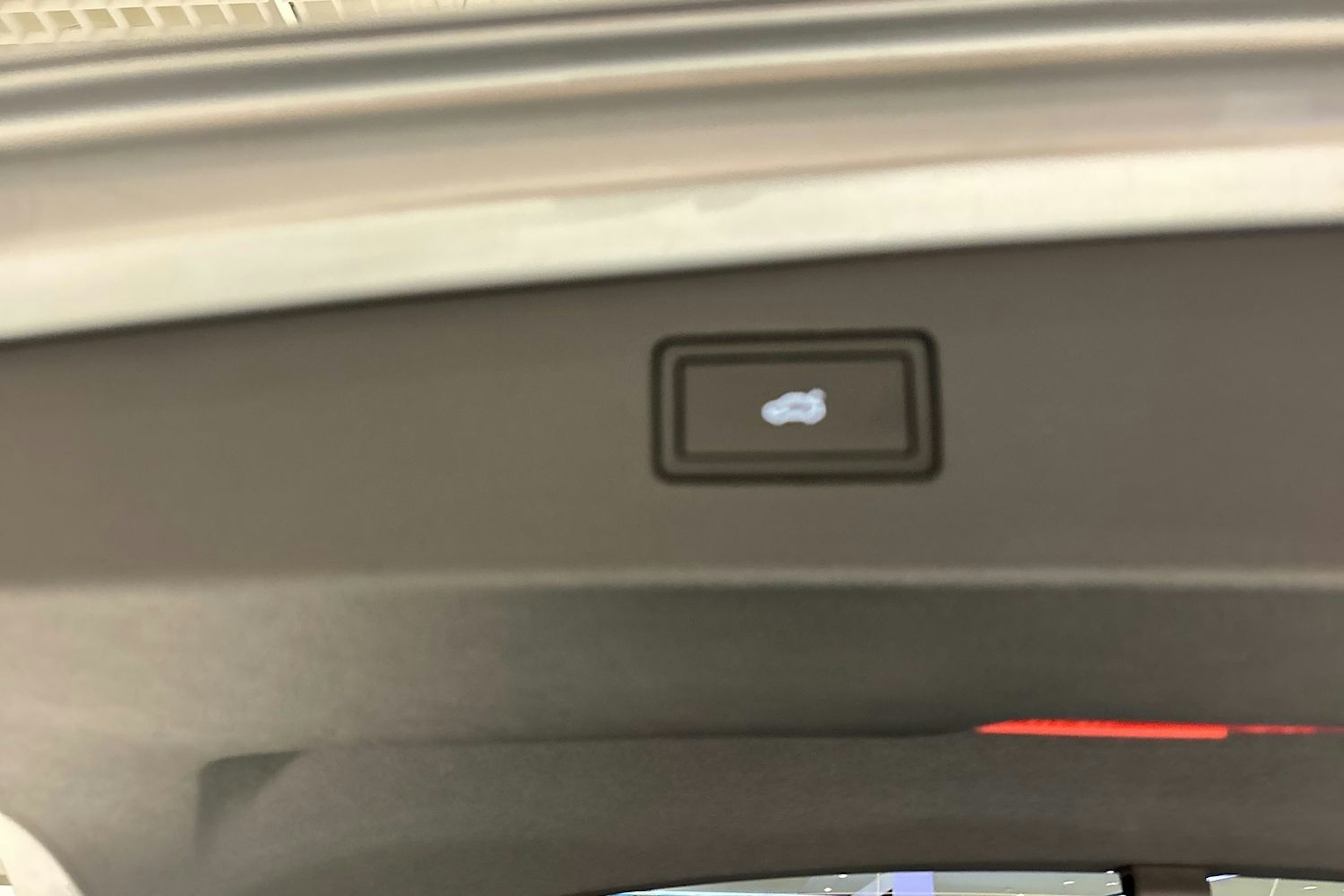 harmaa Volkswagen Tiguan 2025 kuva 12.