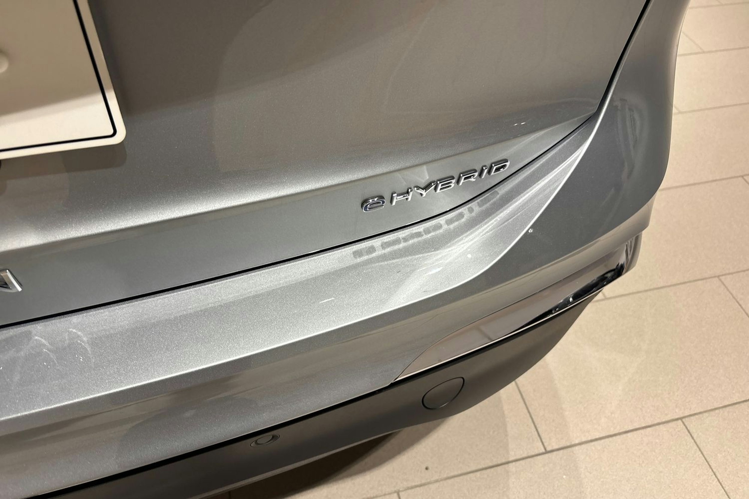 harmaa Volkswagen Tiguan 2025 kuva 15.