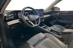 harmaa Volkswagen Tiguan 2025 kuva 3.