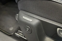 harmaa Volkswagen Tiguan 2025 kuva 17.