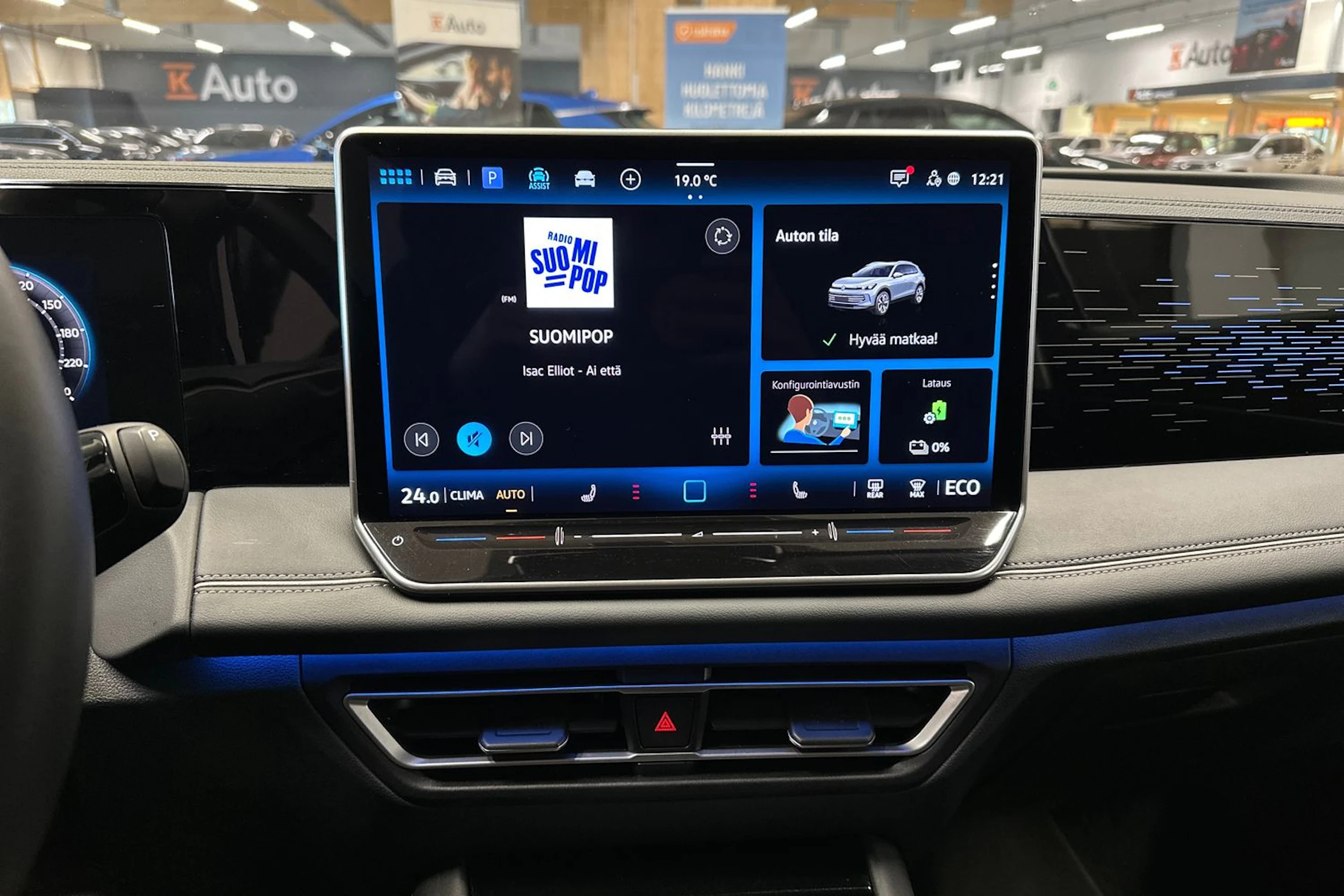 harmaa Volkswagen Tiguan 2025 kuva 22.