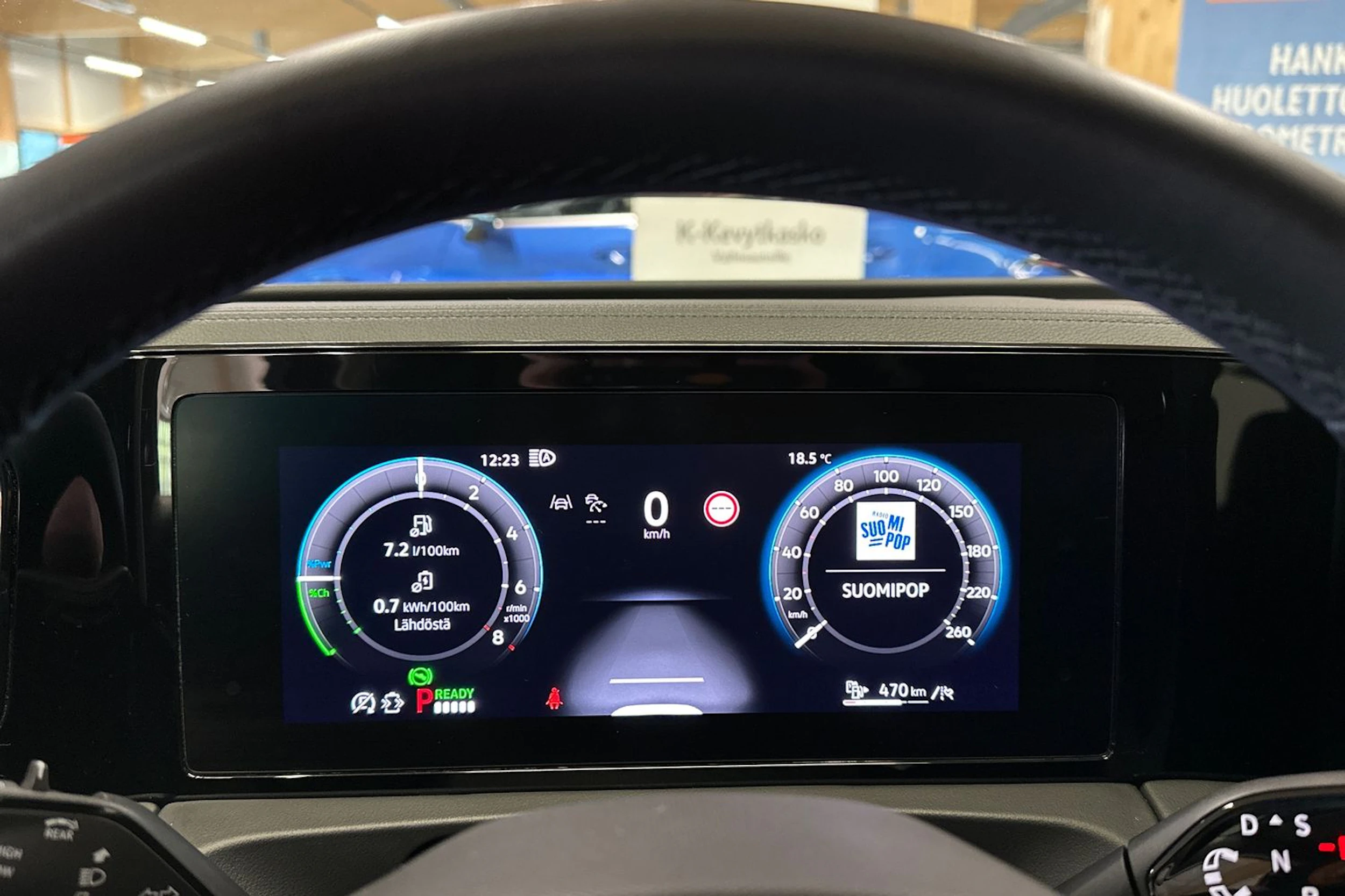 harmaa Volkswagen Tiguan 2025 kuva 24.