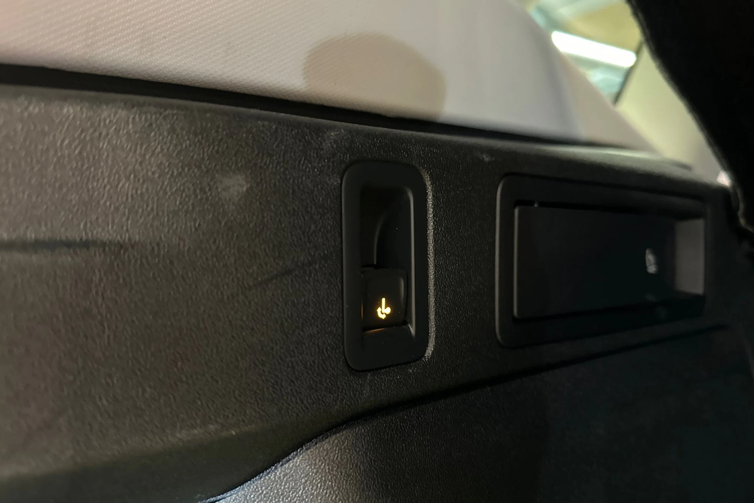 harmaa Volkswagen Tiguan 2025 kuva 30.