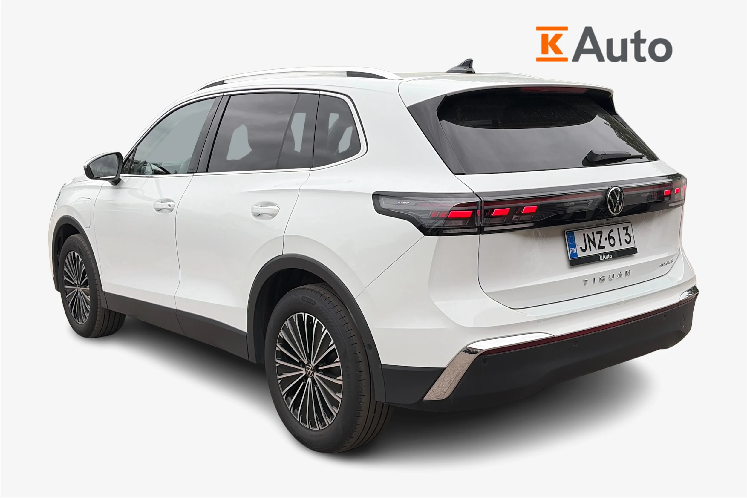 valkoinen Volkswagen Tiguan 2025 kuva 2.