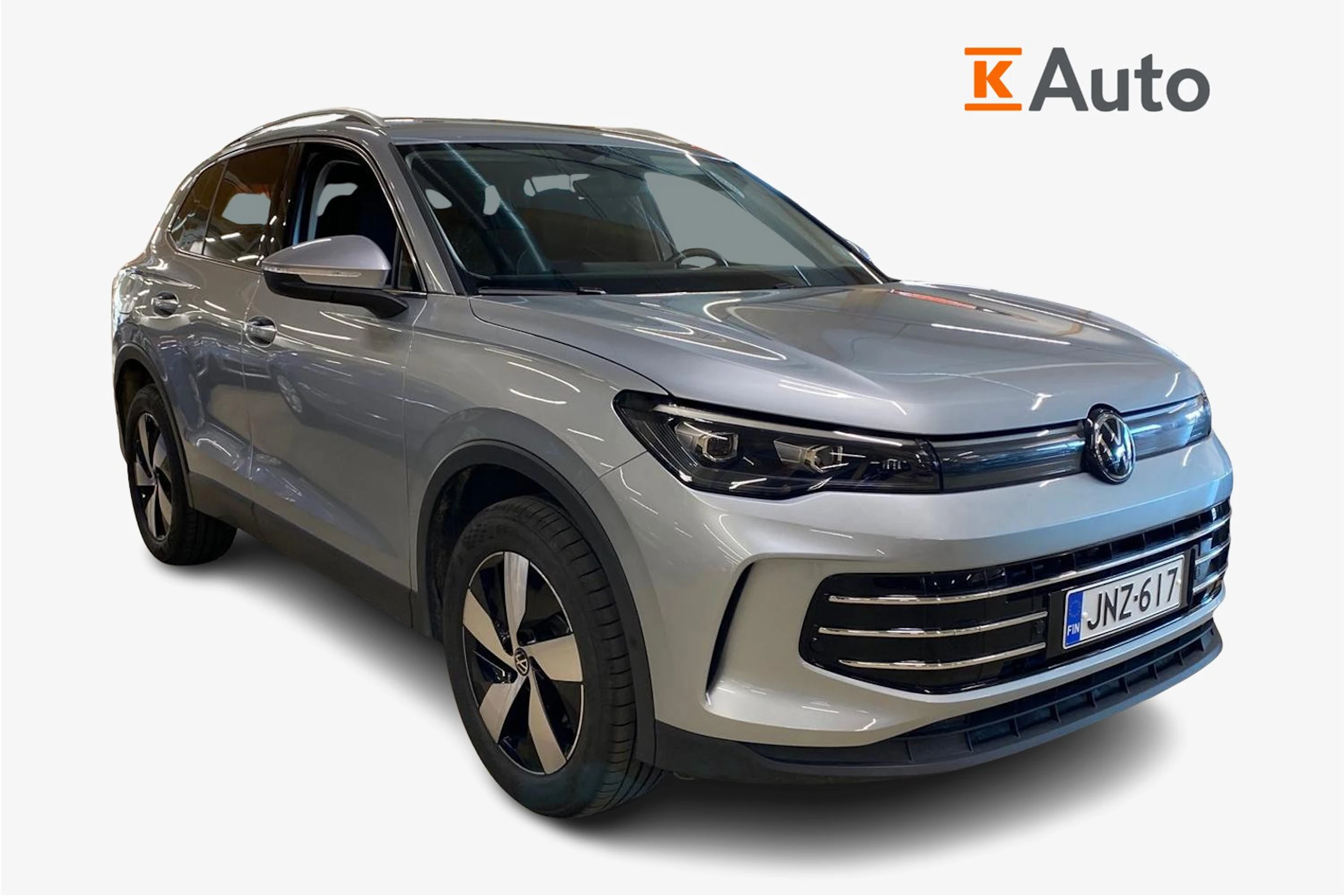 harmaa Volkswagen Tiguan 2025 kuva 1.