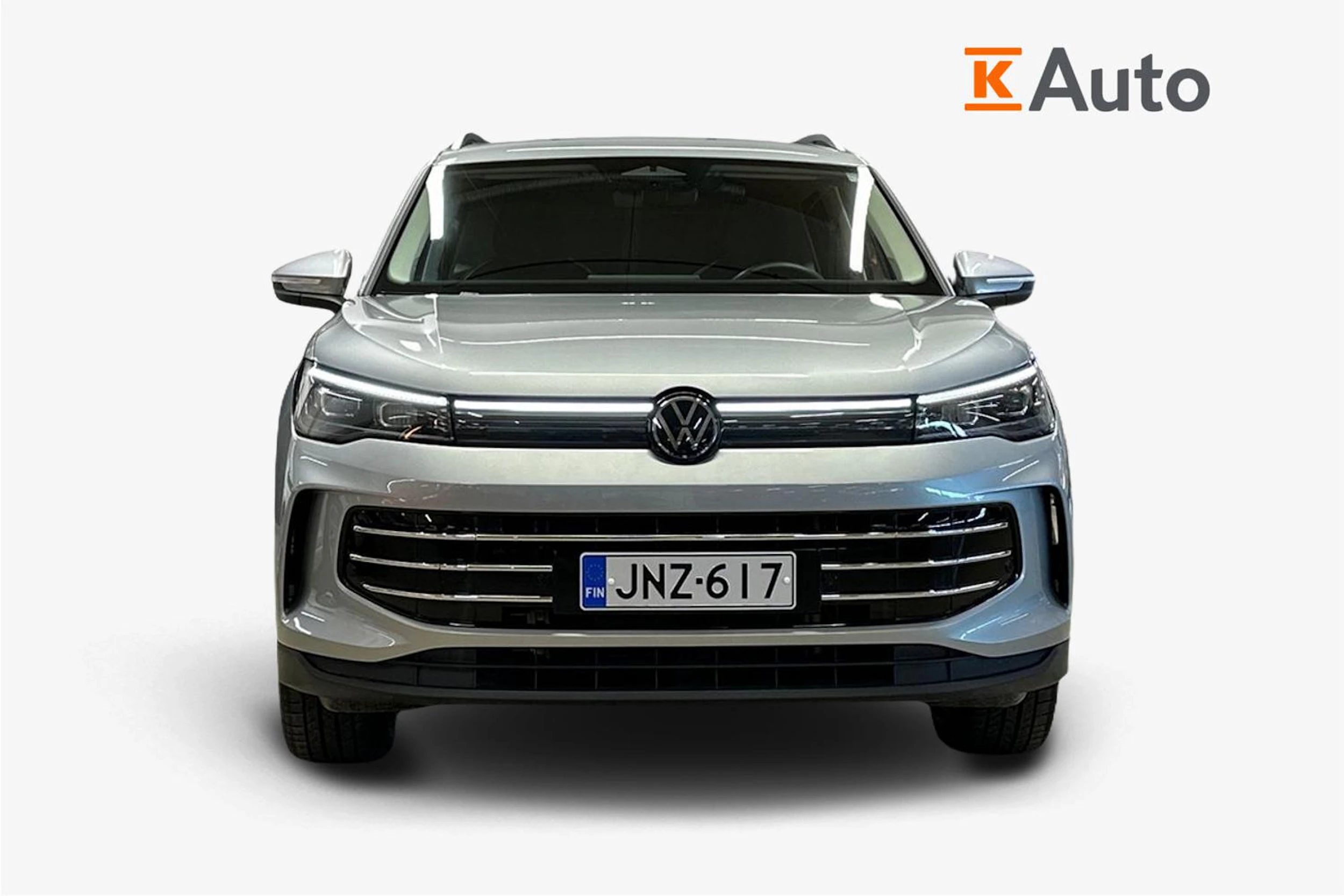 harmaa Volkswagen Tiguan 2025 kuva 5.