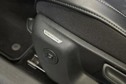 harmaa Volkswagen Tiguan 2025 kuva 18.