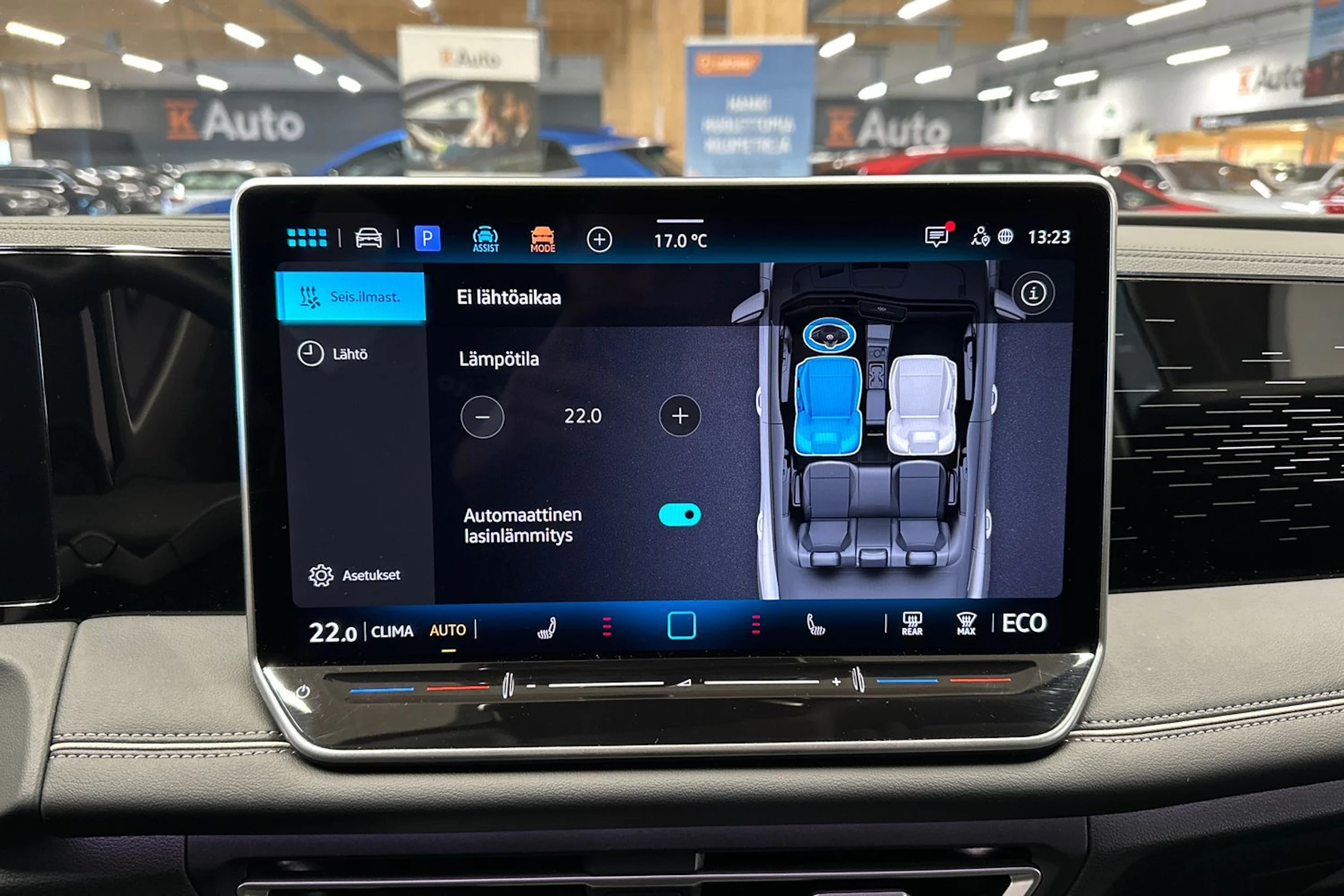 harmaa Volkswagen Tiguan 2025 kuva 21.