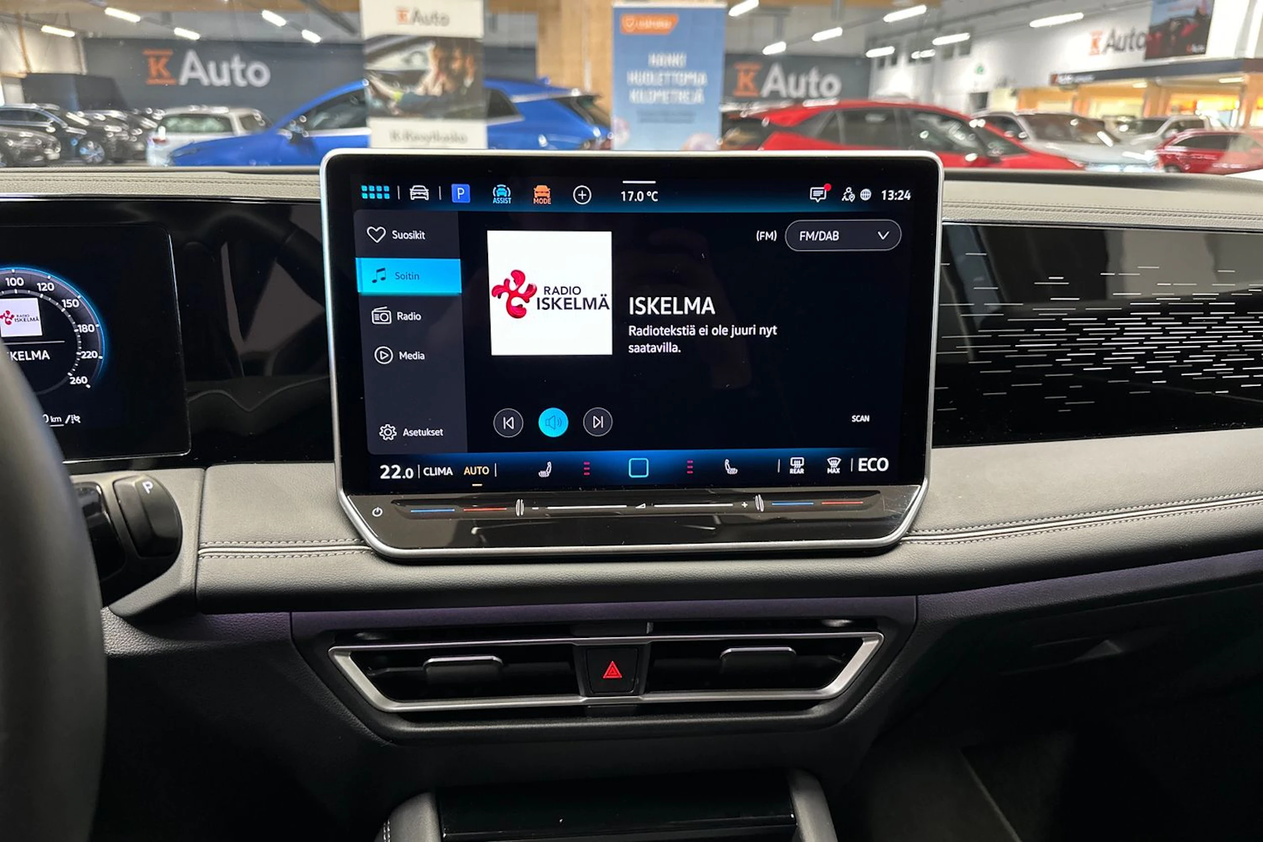 harmaa Volkswagen Tiguan 2025 kuva 24.