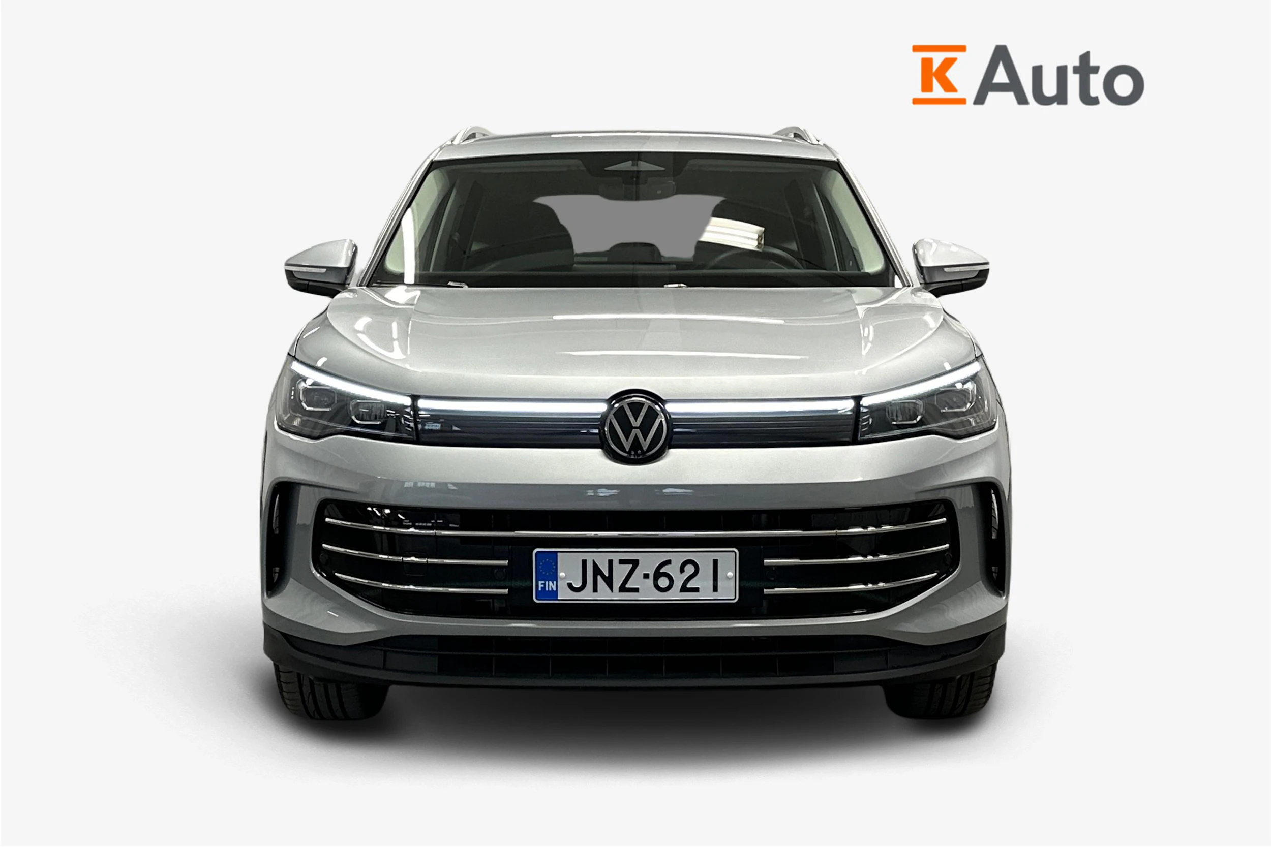 harmaa Volkswagen Tiguan 2025 kuva 5.