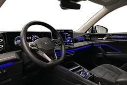 harmaa Volkswagen Tiguan 2025 kuva 8.