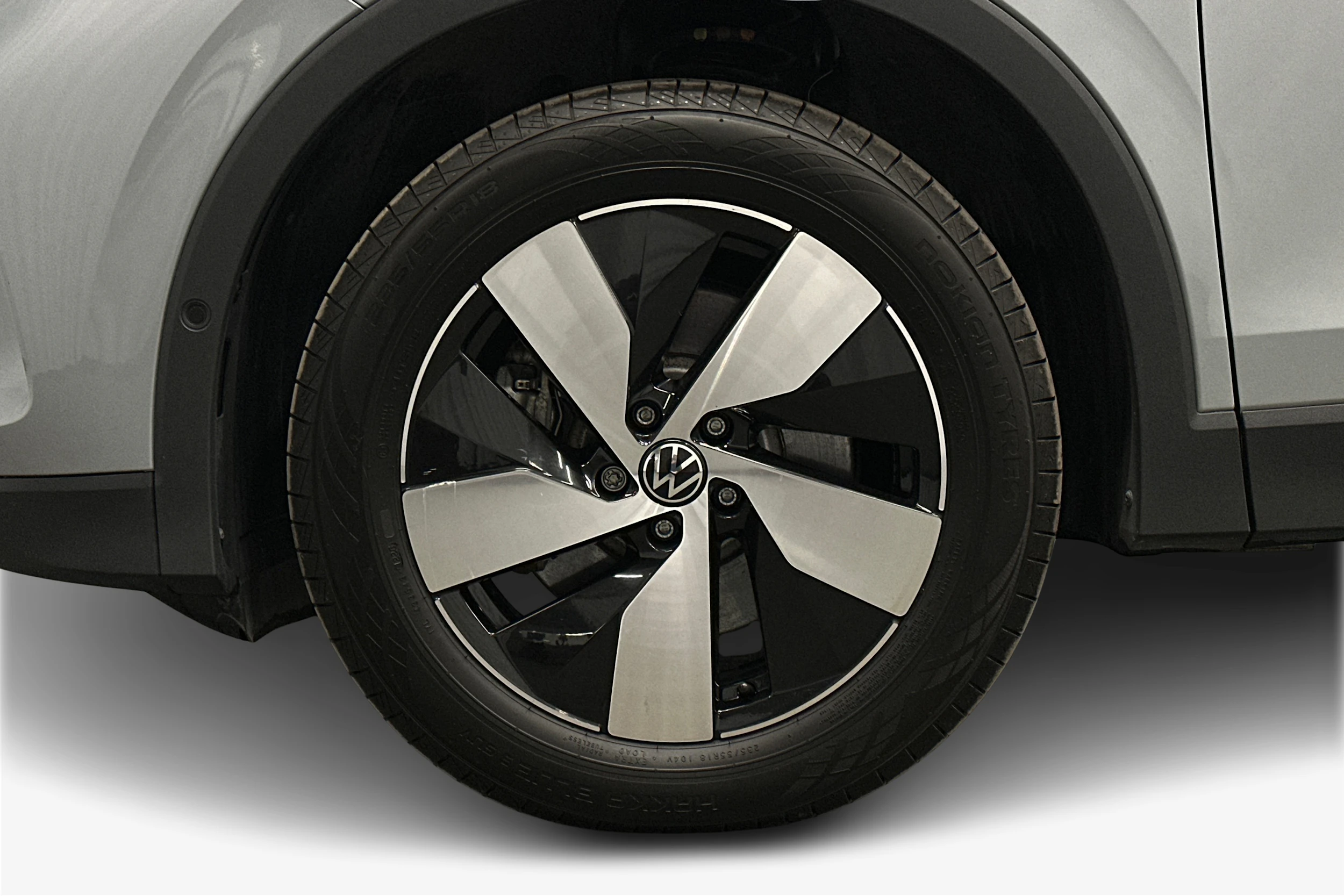 harmaa Volkswagen Tiguan 2025 kuva 12.