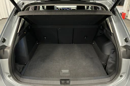 harmaa Volkswagen Tiguan 2025 kuva 15.