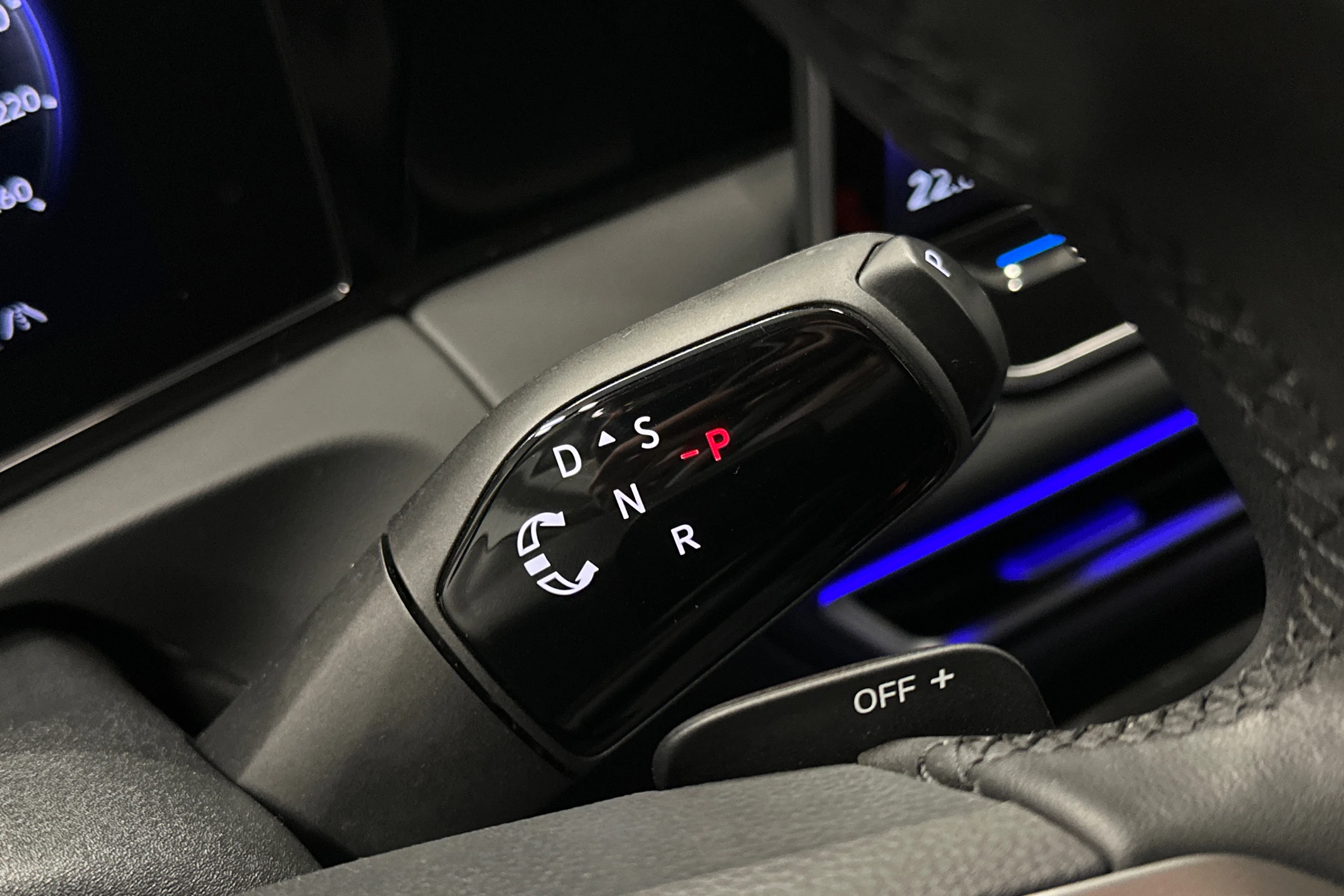 harmaa Volkswagen Tiguan 2025 kuva 24.