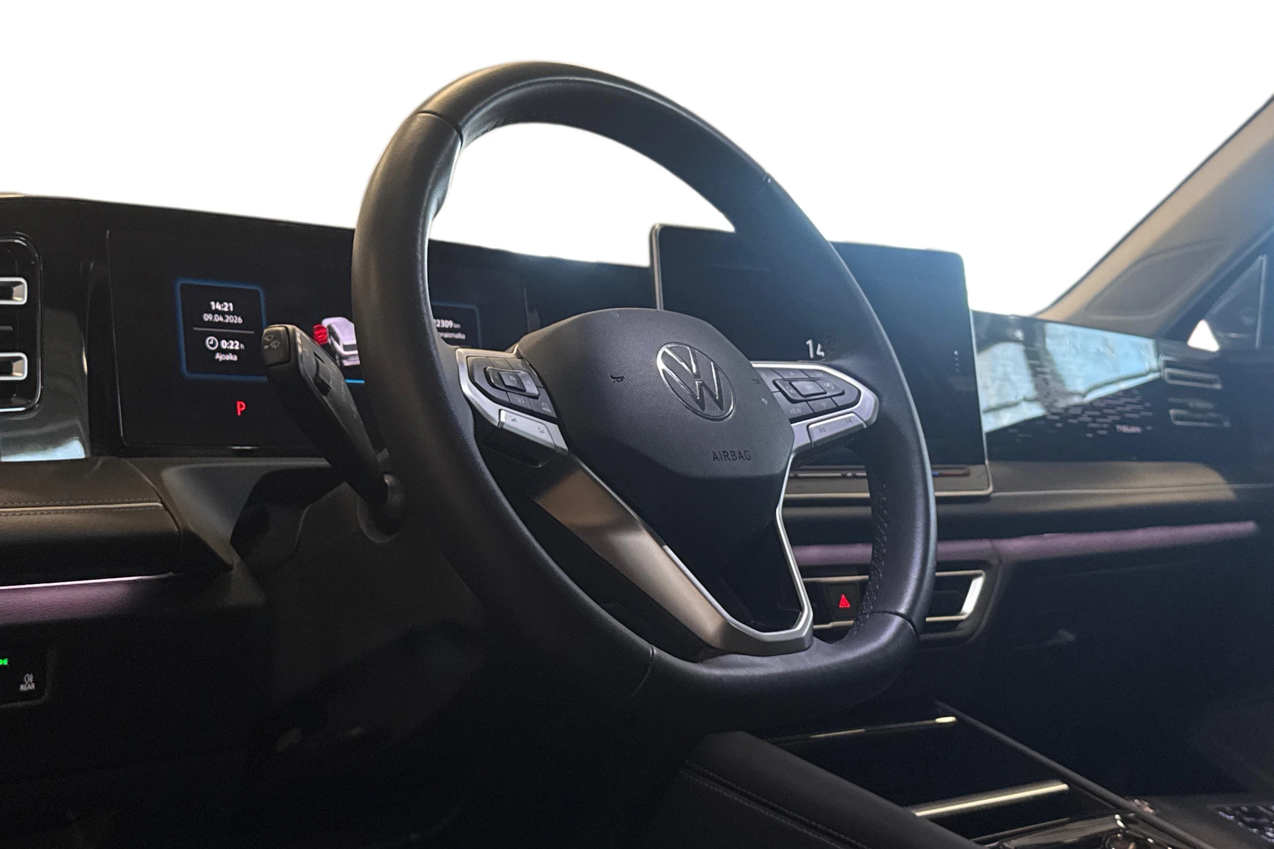 harmaa Volkswagen Tiguan 2025 kuva 3.