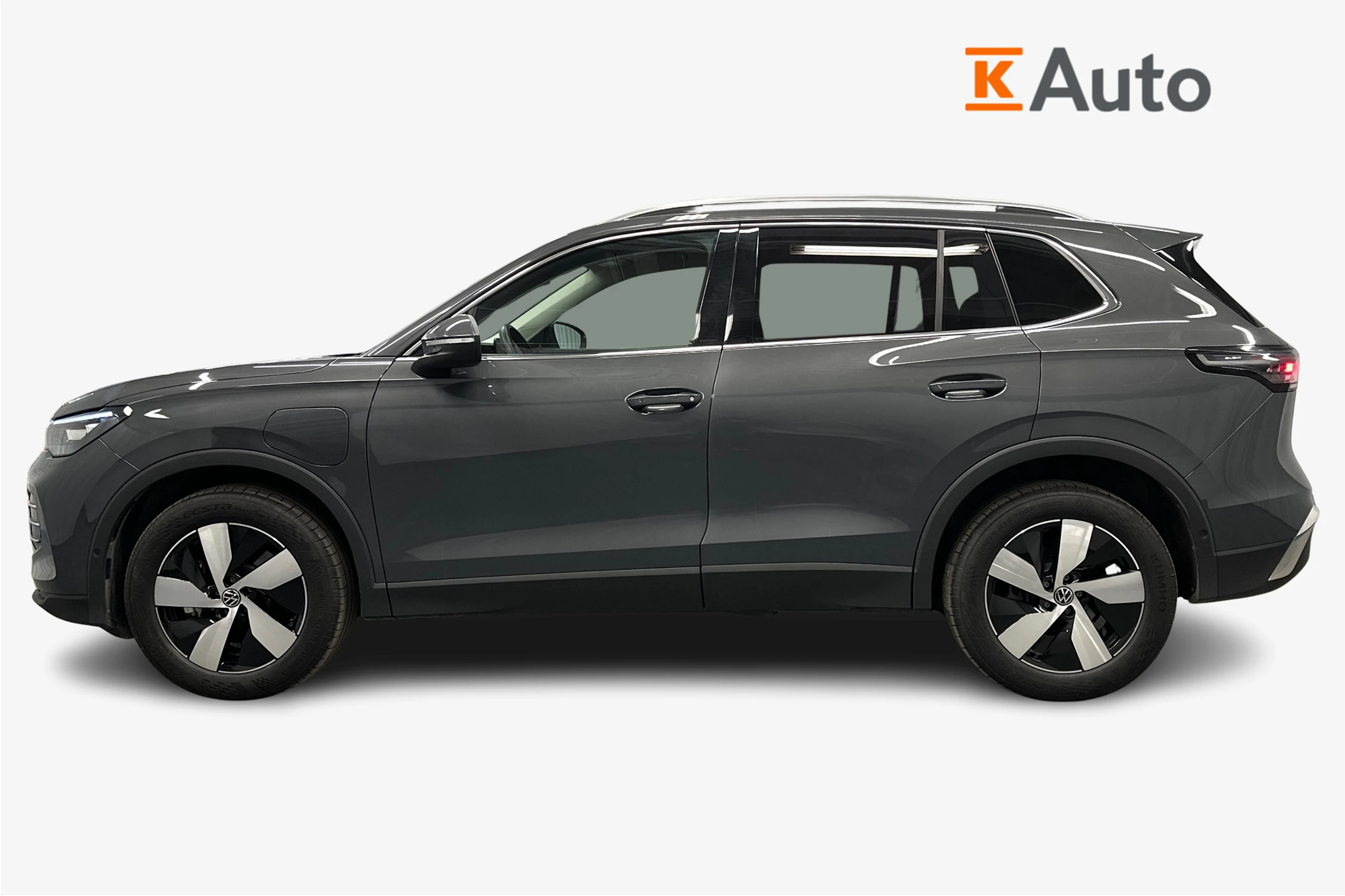 harmaa Volkswagen Tiguan 2025 kuva 7.
