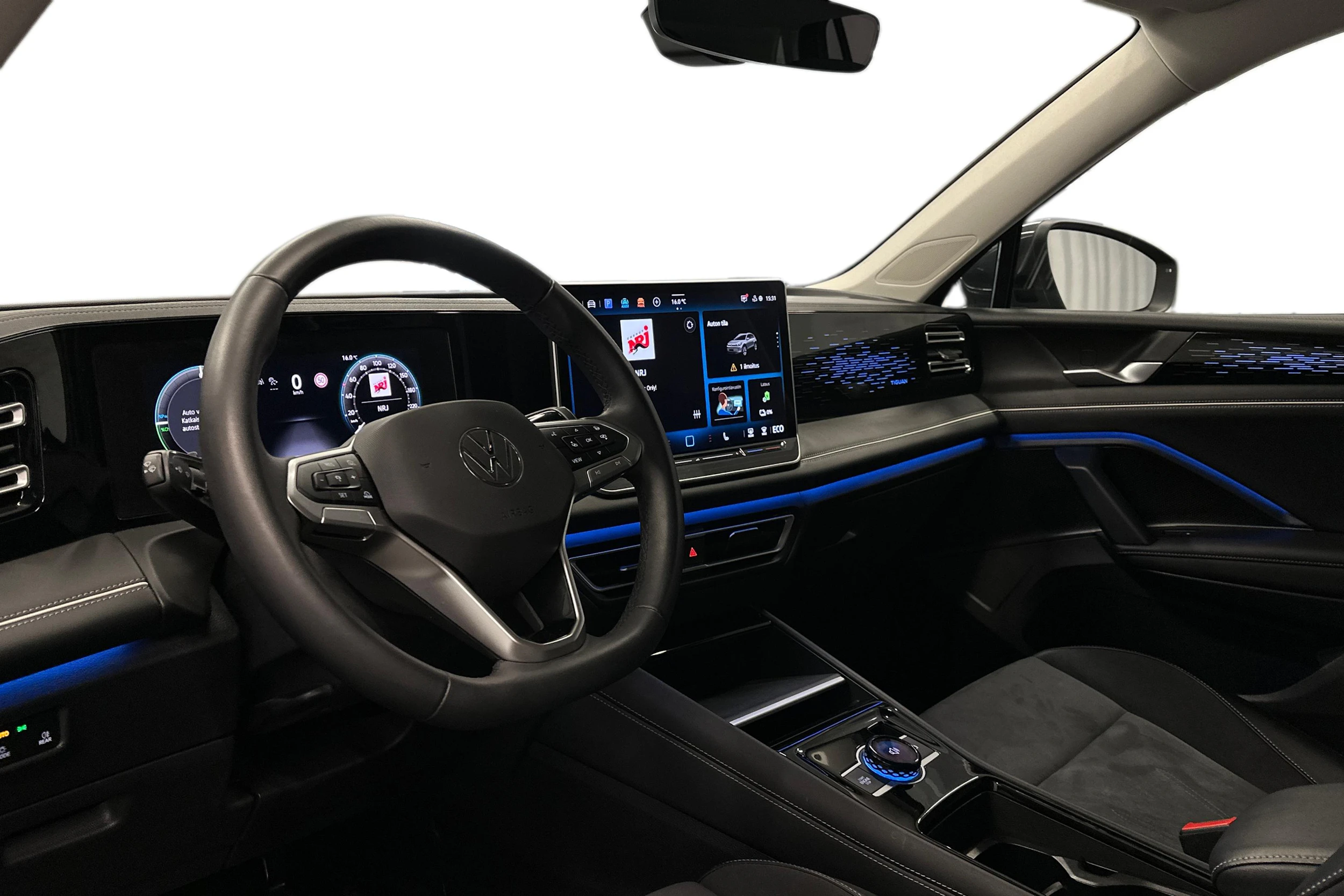 harmaa Volkswagen Tiguan 2025 kuva 8.