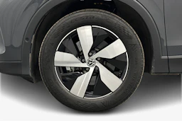 harmaa Volkswagen Tiguan 2025 kuva 12.
