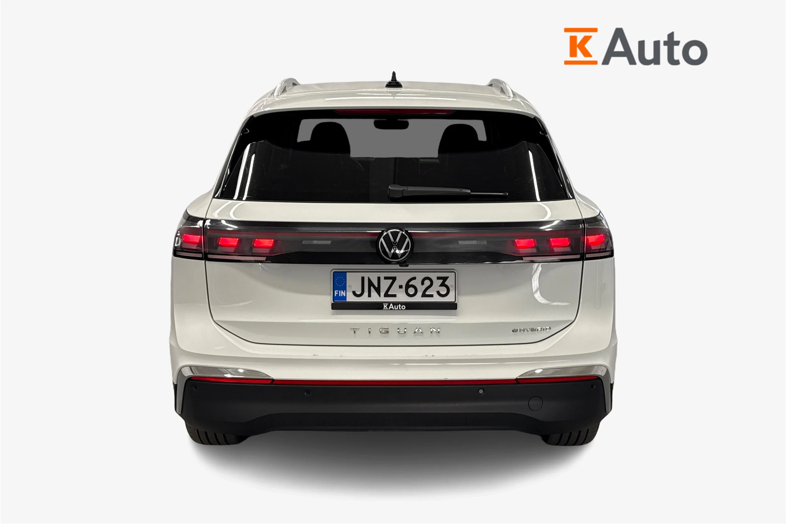 valkoinen Volkswagen Tiguan 2025 kuva 4.