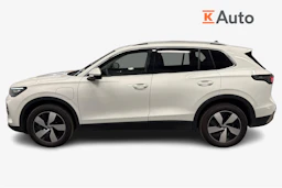 valkoinen Volkswagen Tiguan 2025 kuva 7.