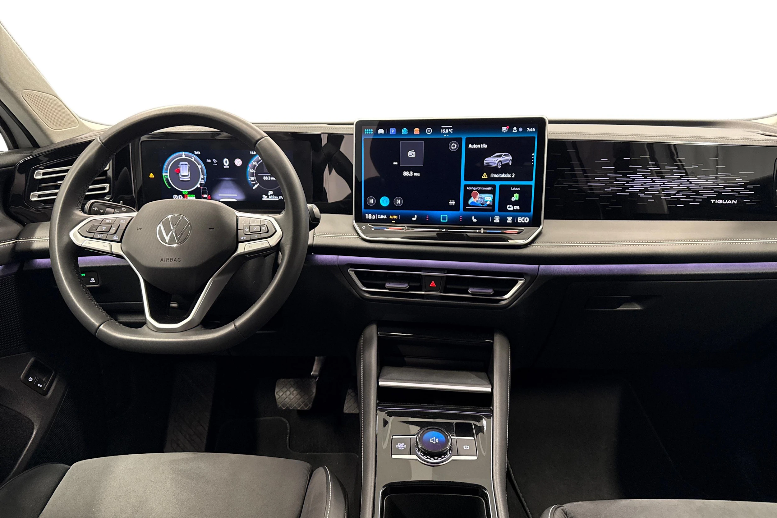 valkoinen Volkswagen Tiguan 2025 kuva 9.