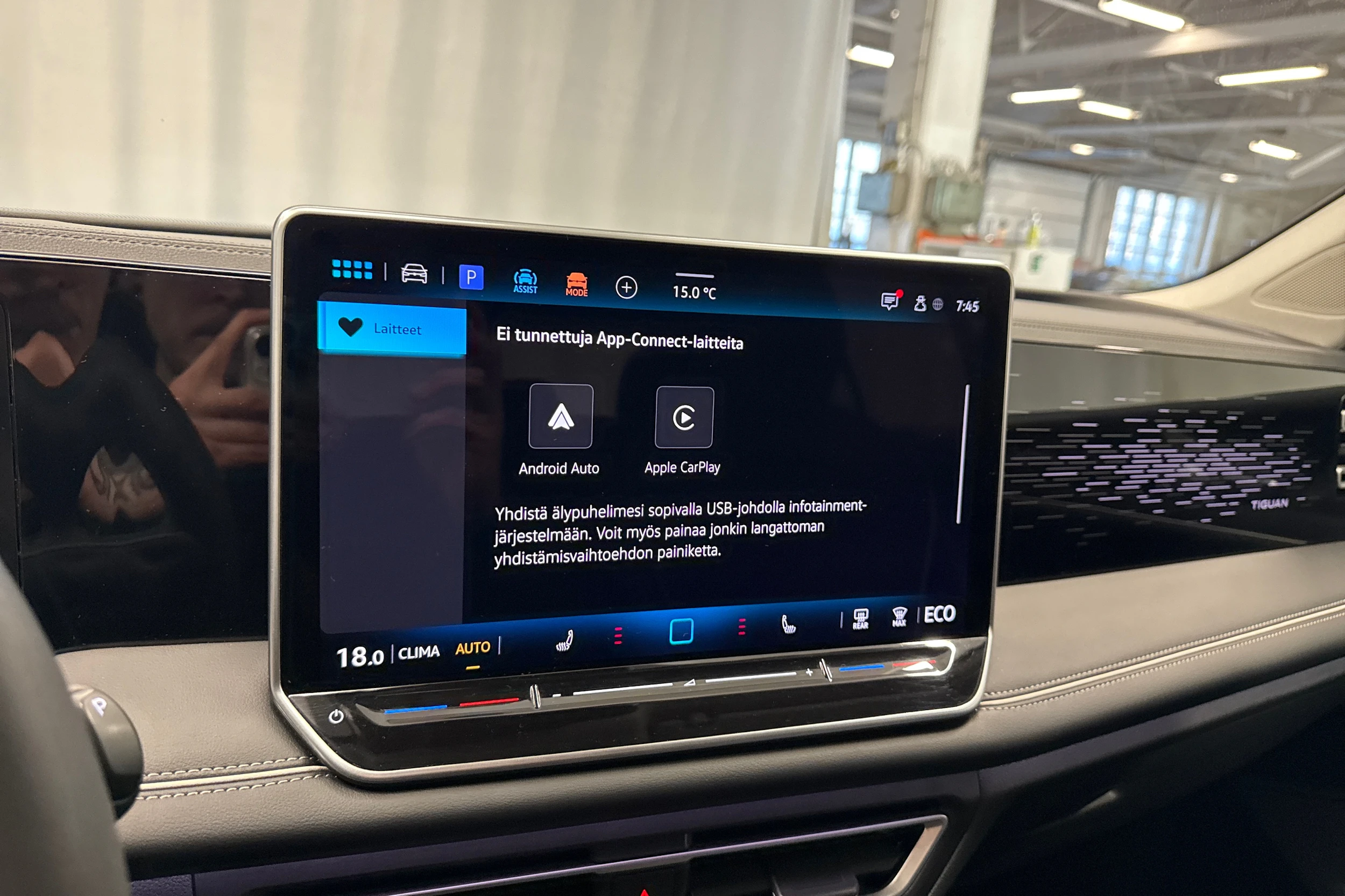 valkoinen Volkswagen Tiguan 2025 kuva 24.