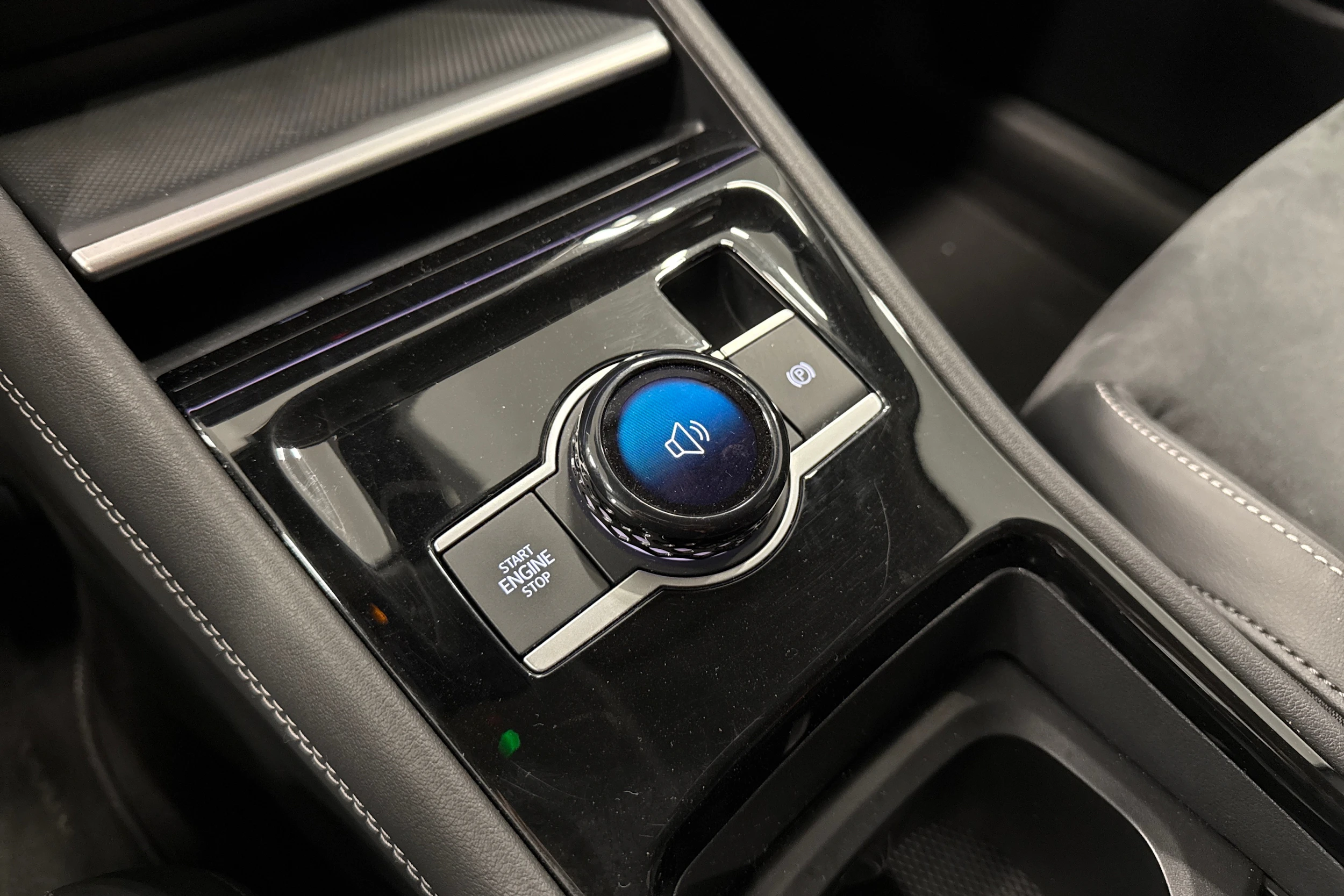 valkoinen Volkswagen Tiguan 2025 kuva 27.