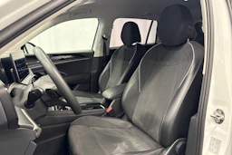 valkoinen Volkswagen Tiguan 2025 kuva 28.