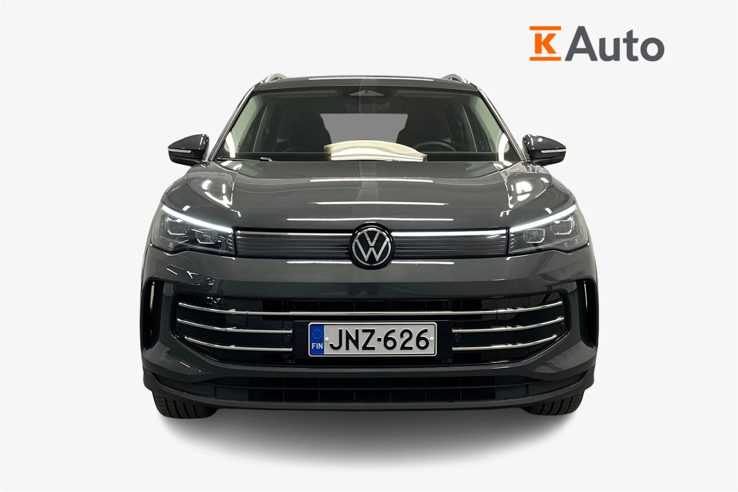 harmaa Volkswagen Tiguan 2025 kuva 5.