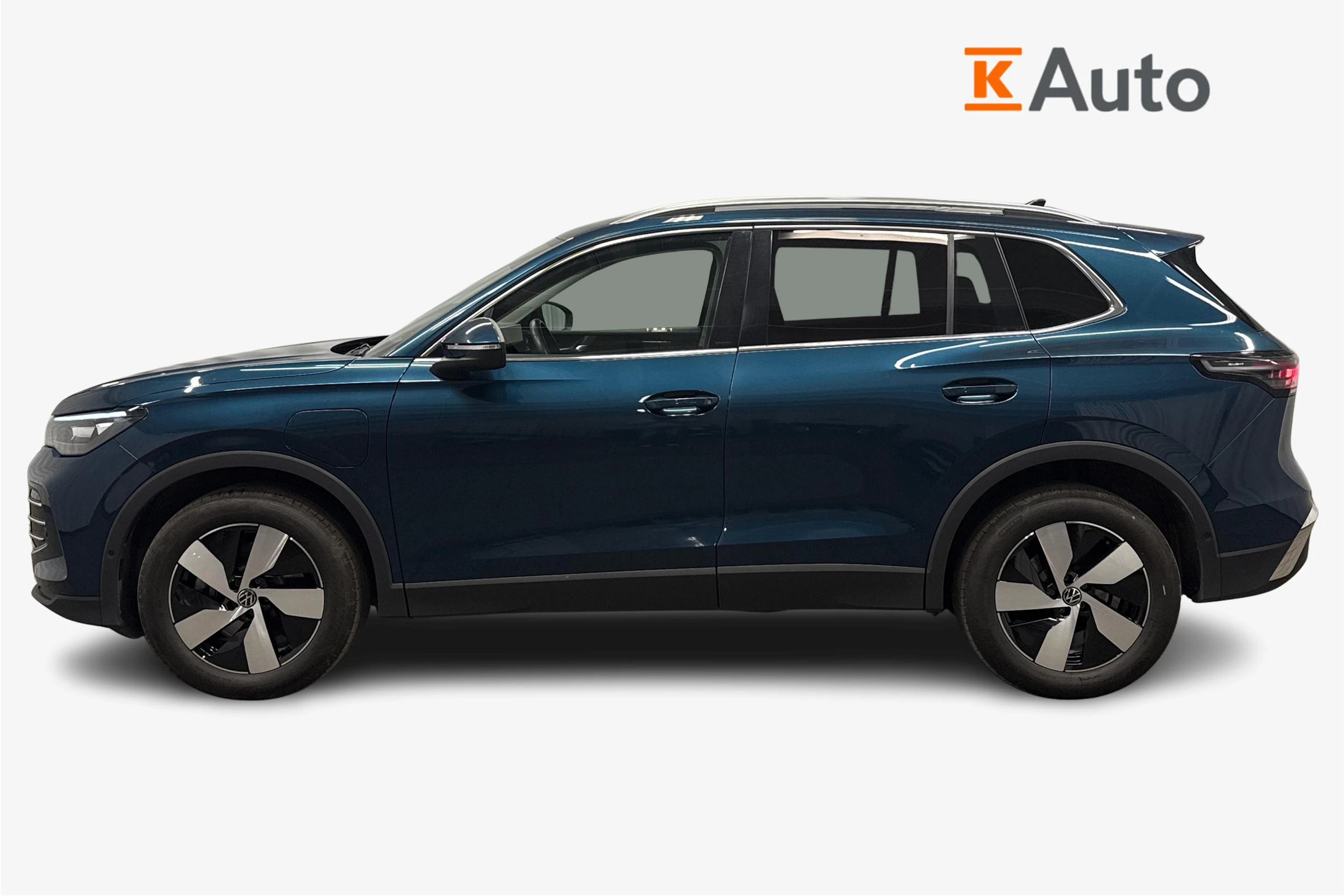 sininen Volkswagen Tiguan 2025 kuva 7.