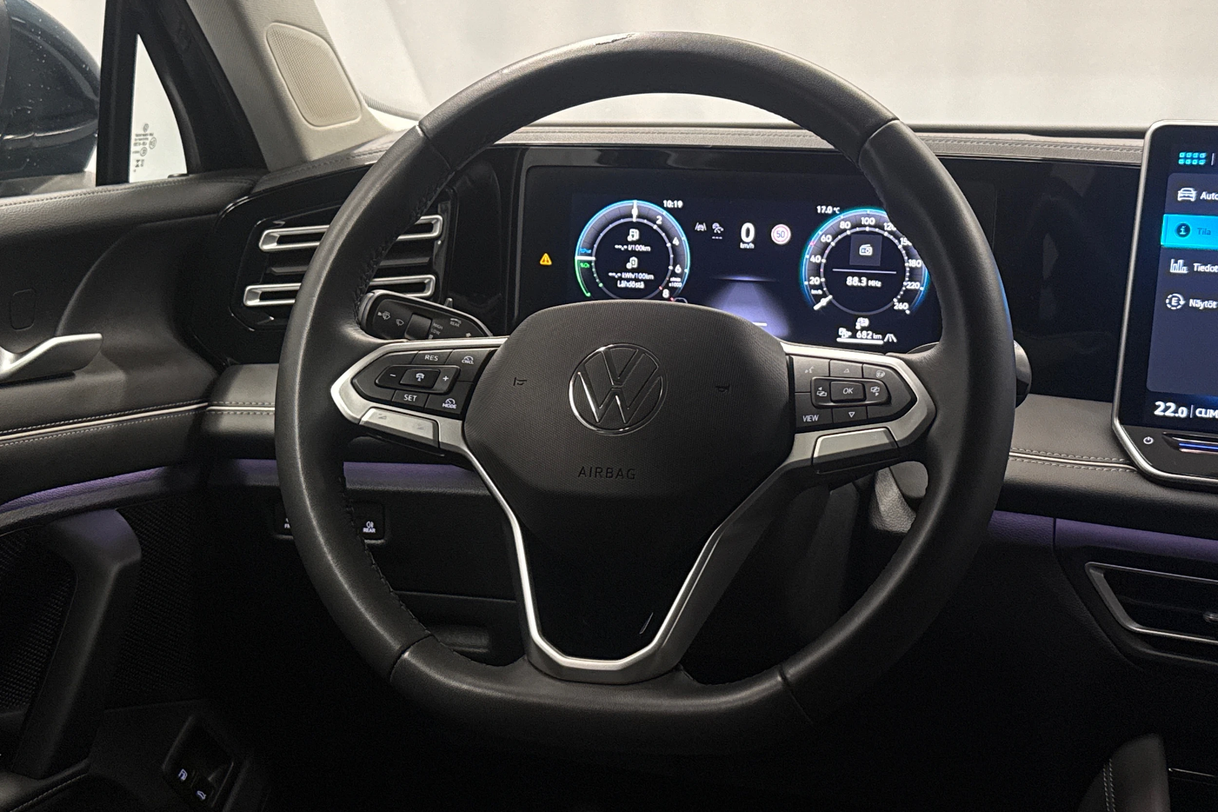 sininen Volkswagen Tiguan 2025 kuva 15.