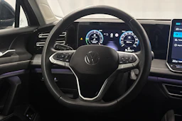 sininen Volkswagen Tiguan 2025 kuva 15.
