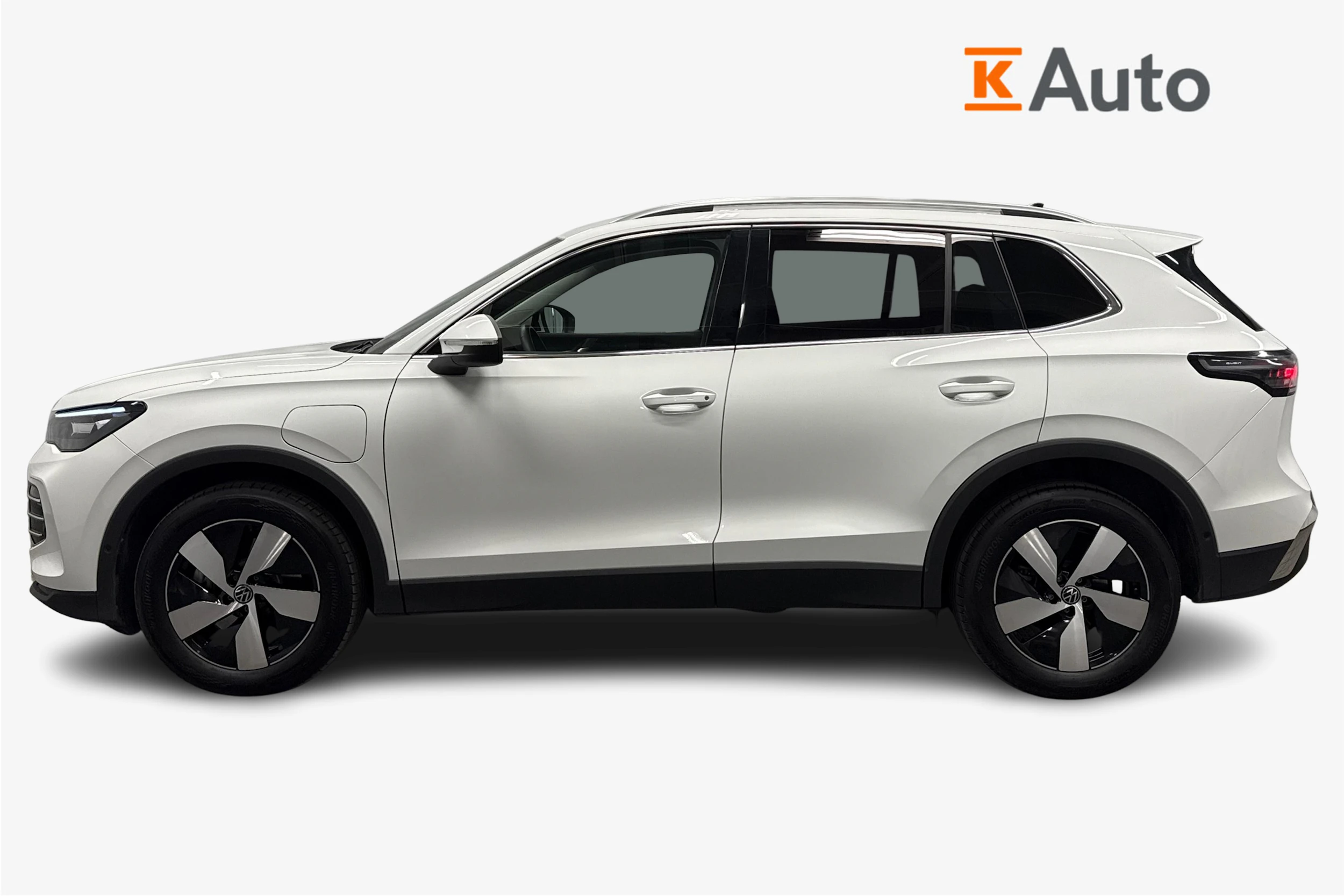 valkoinen Volkswagen Tiguan 2025 kuva 7.