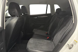 valkoinen Volkswagen Tiguan 2025 kuva 11.
