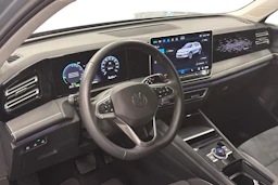 harmaa Volkswagen Tiguan 2025 kuva 8.