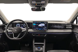 harmaa Volkswagen Tiguan 2025 kuva 9.