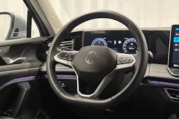 harmaa Volkswagen Tiguan 2025 kuva 15.