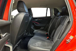 met. oranssi Volkswagen Tiguan 2025 kuva 8.