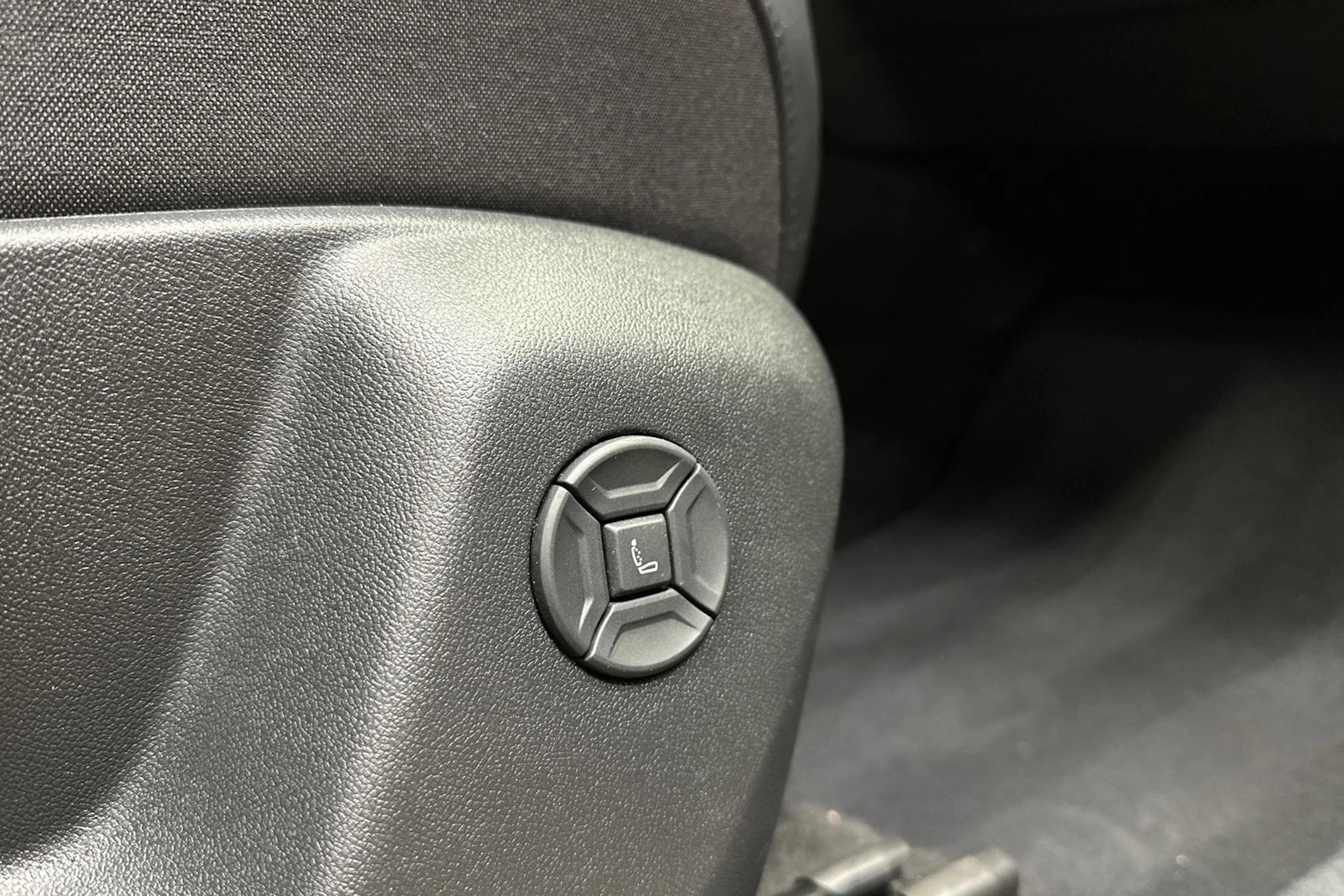 met. oranssi Volkswagen Tiguan 2025 kuva 11.